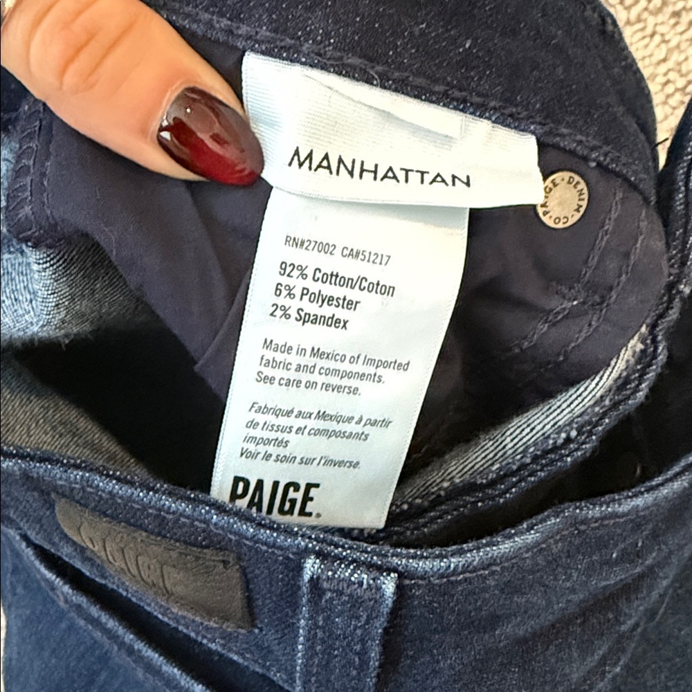 Paige Manhattan Bootcut Jeans | Size 24 | Dark Wash - Picture 6 of 10